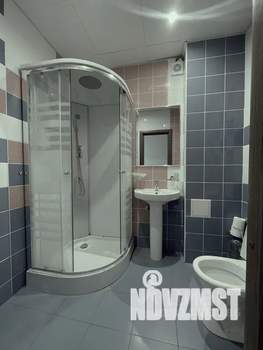 1-к квартира, посуточно, 42м2, 4/6 этаж