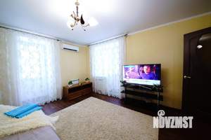 1-к квартира, посуточно, 45м2, 1/1 этаж