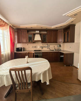 3-к квартира, на длительный срок, 63м2, 1/9 этаж