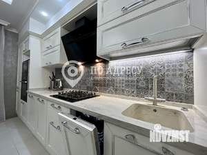 3-к квартира, на длительный срок, 105м2, 2/5 этаж