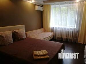 1-к квартира, посуточно, 40м2, 3/10 этаж