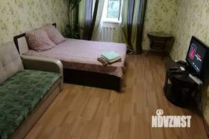 1-к квартира, посуточно, 40м2, 8/10 этаж