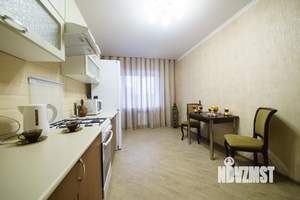 1-к квартира, посуточно, 50м2, 1/1 этаж