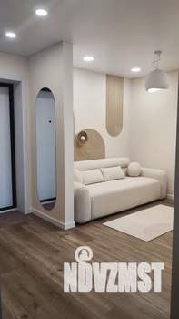 1-к квартира, посуточно, 42м2, 10/10 этаж