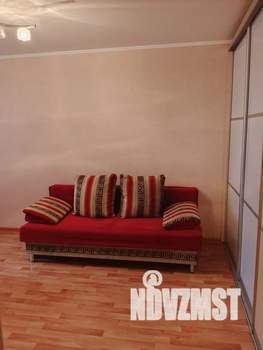 1-к квартира, посуточно, 38м2, 7/10 этаж