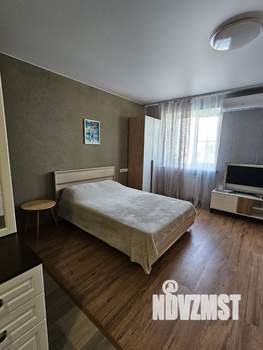 Студия квартира, посуточно, 35м2, 3/14 этаж