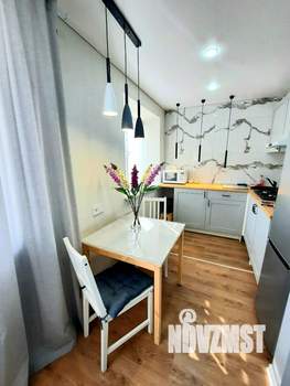 Студия квартира, посуточно, 32м2, 3/6 этаж