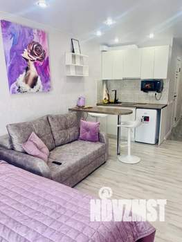 Студия квартира, посуточно, 35м2, 1/10 этаж