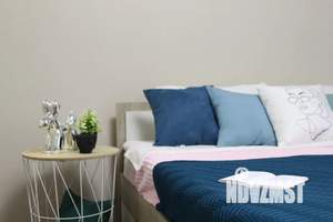 Студия квартира, посуточно, 40м2, 22/27 этаж