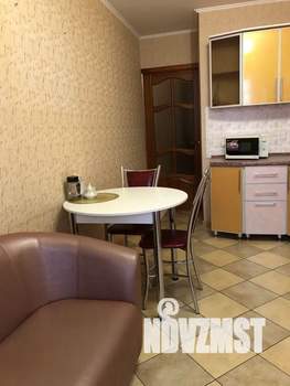 1-к квартира, посуточно, 40м2, 7/10 этаж