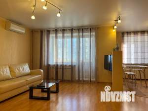 Студия квартира, посуточно, 45м2, 5/10 этаж