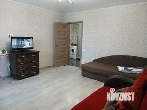1-к квартира, посуточно, 37м2, 8/10 этаж