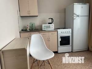 1-к квартира, посуточно, 40м2, 8/16 этаж