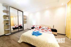 2-к квартира, посуточно, 58м2, 1/1 этаж