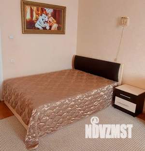 1-к квартира, посуточно, 40м2, 4/10 этаж