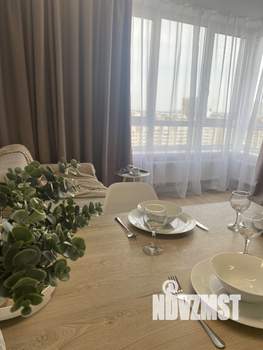 1-к квартира, посуточно, 37м2, 17/22 этаж