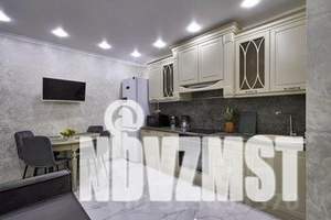1-к квартира, посуточно, 43м2, 3/25 этаж