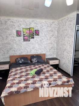 1-к квартира, посуточно, 38м2, 5/5 этаж