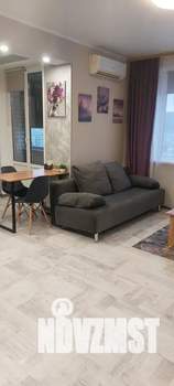 Студия квартира, посуточно, 38м2, 23/23 этаж