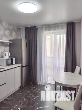 1-к квартира, посуточно, 38м2, 8/25 этаж