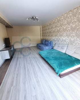 1-к квартира, на длительный срок, 38м2, 1/10 этаж
