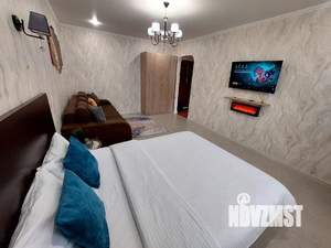 1-к квартира, посуточно, 40м2, 9/10 этаж