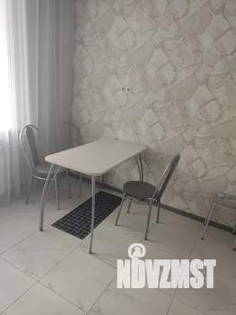 1-к квартира, посуточно, 37м2, 2/10 этаж