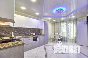 2-к квартира, посуточно, 53м2, 18/25 этаж