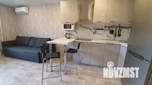 Студия квартира, посуточно, 27м2, 5/10 этаж