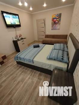 1-к квартира, посуточно, 37м2, 1/16 этаж