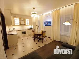 1-к квартира, посуточно, 54м2, 1/10 этаж