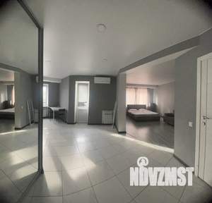 Студия квартира, посуточно, 45м2, 1/25 этаж