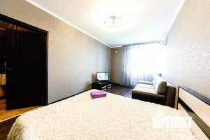 1-к квартира, посуточно, 45м2, 1/1 этаж