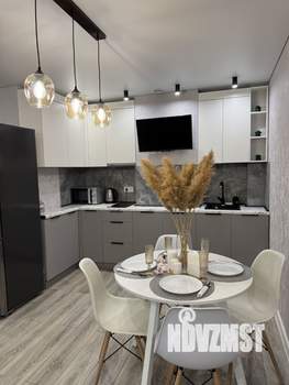 Студия квартира, посуточно, 40м2, 6/22 этаж