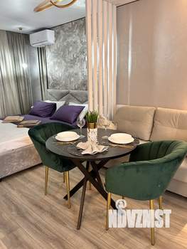 Студия квартира, посуточно, 32м2, 5/10 этаж