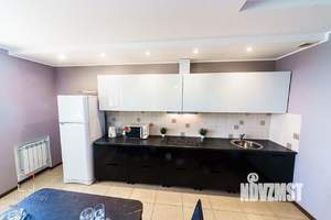 1-к квартира, посуточно, 46м2, 1/1 этаж