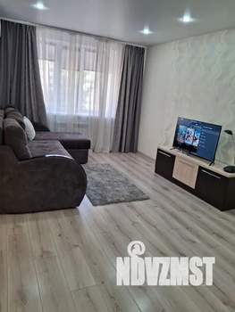 Студия квартира, посуточно, 37м2, 6/10 этаж