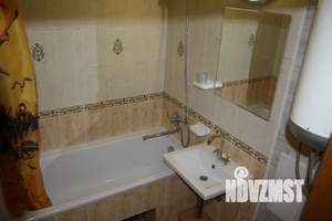 Студия квартира, посуточно, 40м2, 2/9 этаж