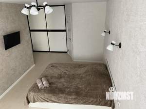 Студия квартира, посуточно, 43м2, 6/25 этаж