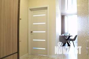 1-к квартира, посуточно, 45м2, 9/16 этаж