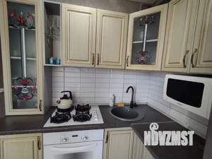 2-к квартира, посуточно, 44м2, 3/5 этаж