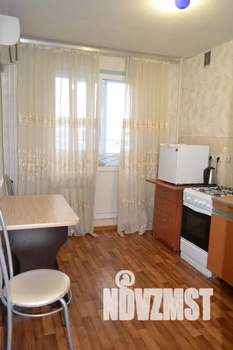 1-к квартира, посуточно, 40м2, 6/9 этаж