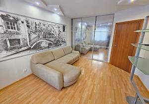 3-к квартира, на длительный срок, 97м2, 4/8 этаж