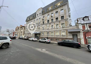 3-к квартира, на длительный срок, 105м2, 2/5 этаж