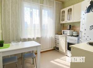 1-к квартира, посуточно, 30м2, 4/10 этаж