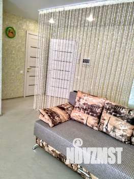 1-к квартира, посуточно, 60м2, 1/10 этаж