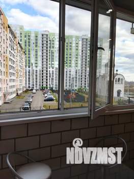 Студия квартира, посуточно, 30м2, 3/10 этаж