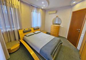 3-к квартира, на длительный срок, 97м2, 4/8 этаж