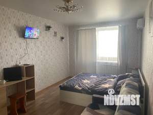 1-к квартира, посуточно, 40м2, 8/10 этаж