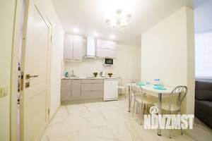Студия квартира, посуточно, 38м2, 1/24 этаж